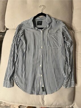 Abercrombie and Fitch Blue White Vertical Stripe Button Down Up Blouse Top Shirt